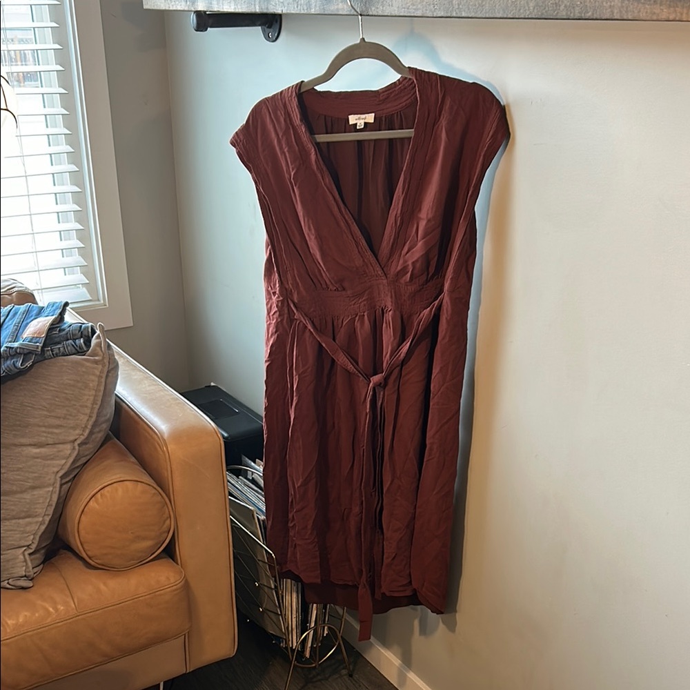 Wilfred burgundy Plunge Neck Cap Sleeve Midi dress